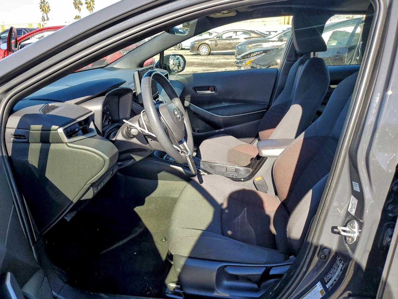 Toyota Corolla Le Image 6