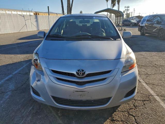 Toyota Yaris Image 4