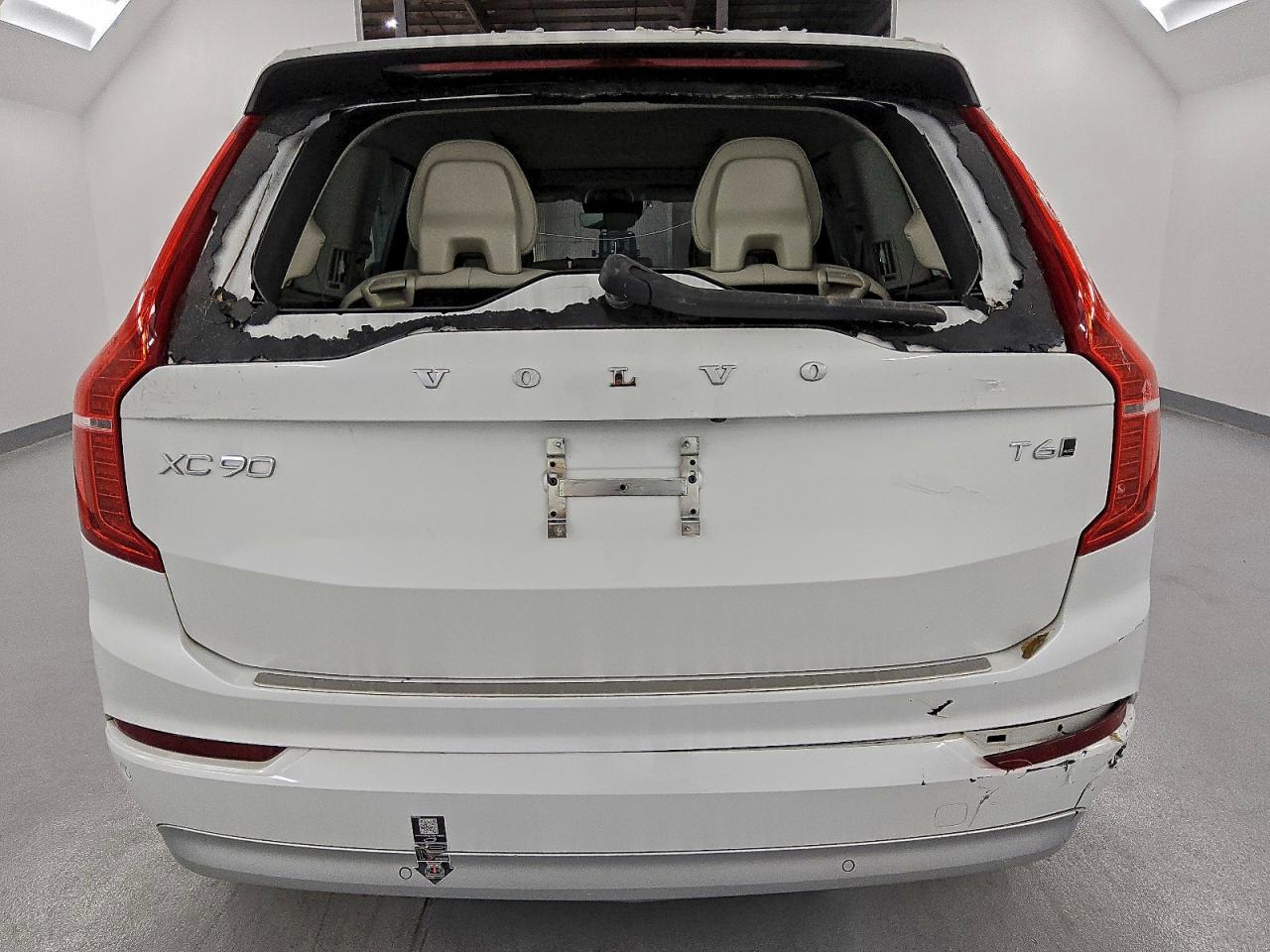 Volvo XC90 T6 Momentum Image 5