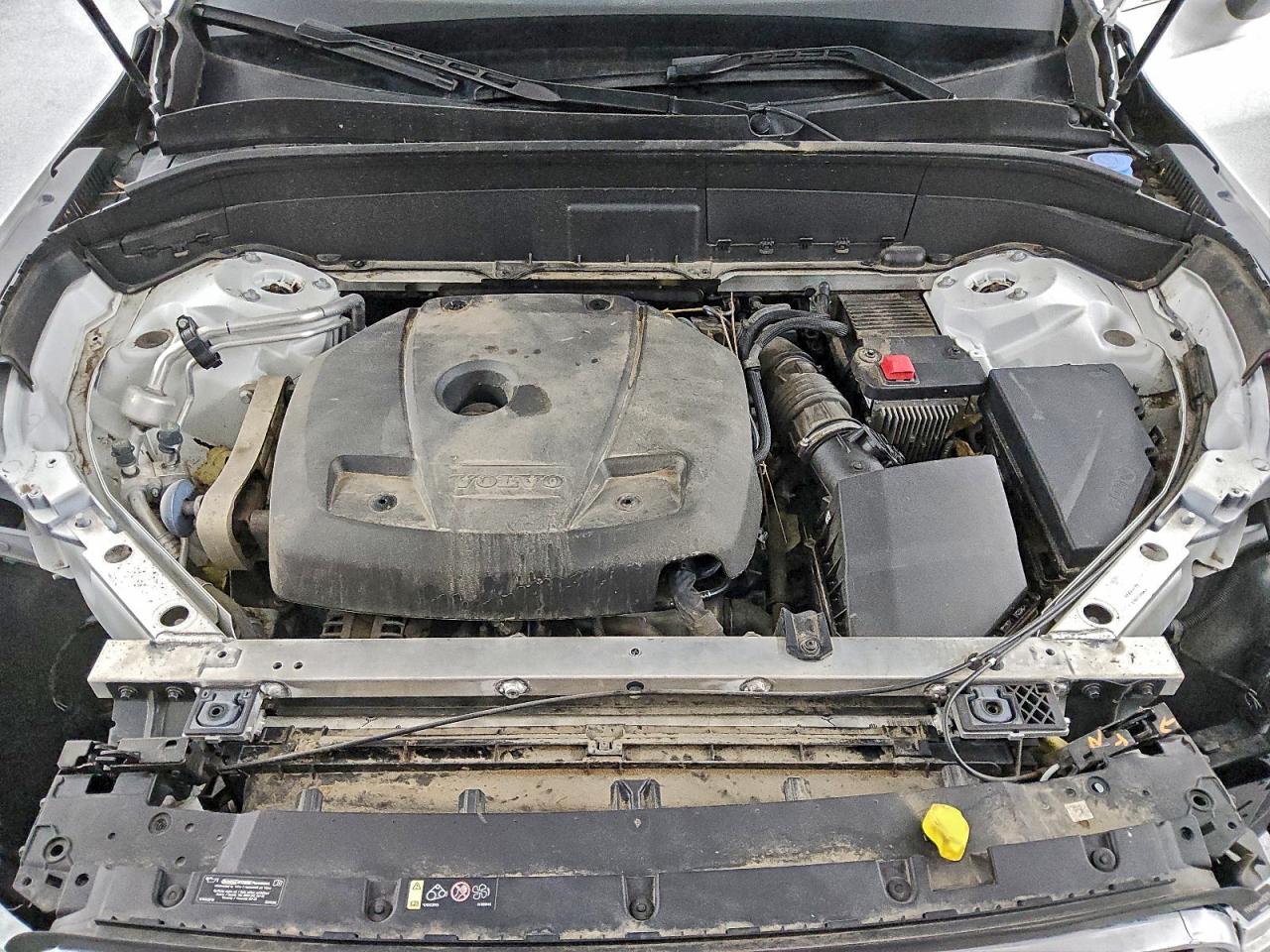 Volvo XC90 T6 Momentum Image 10