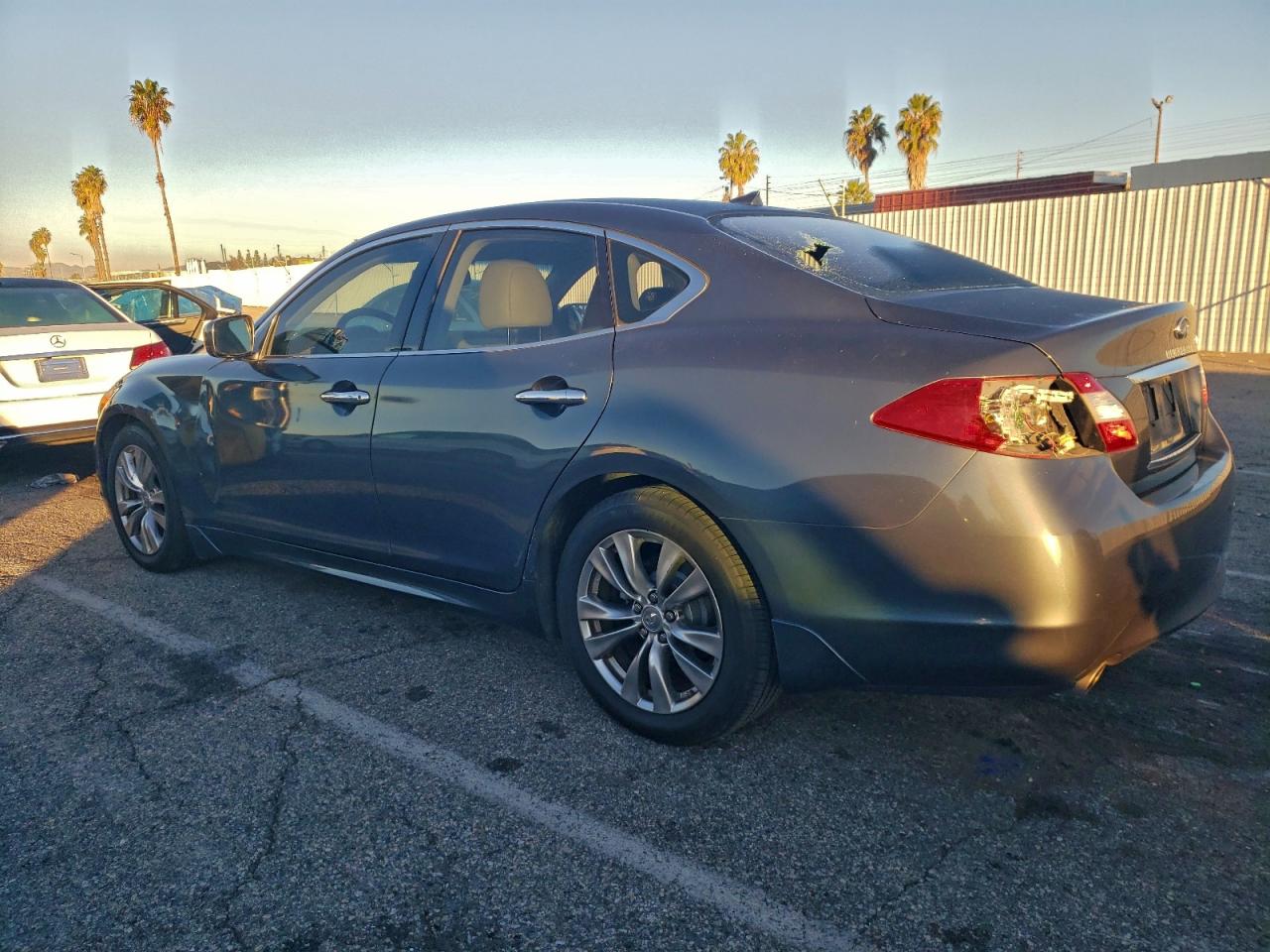 INFINITI M37 Image 8