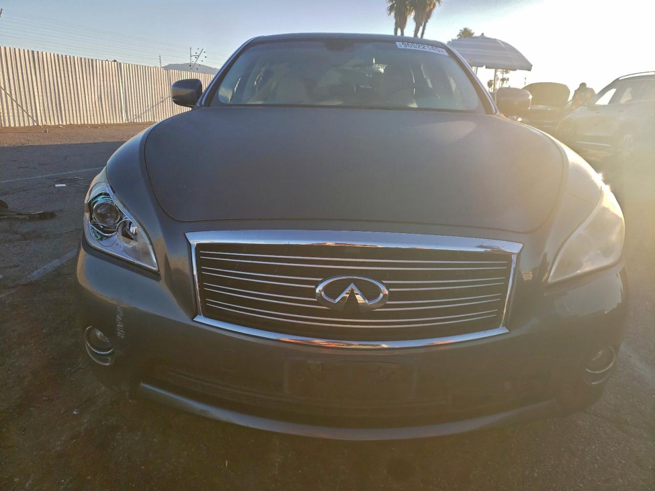 INFINITI M37 Image 3