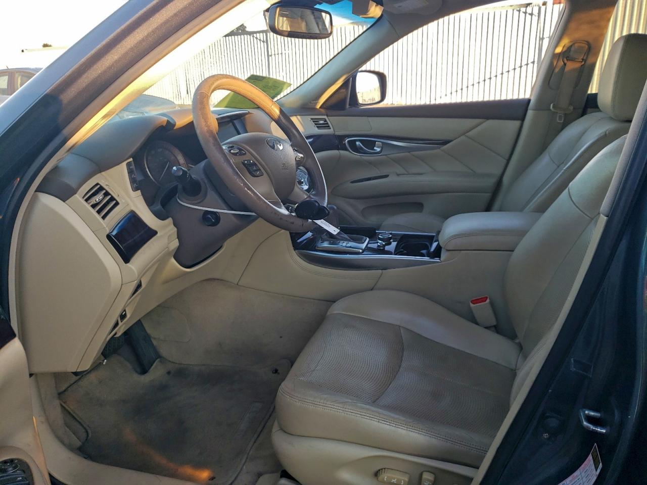 INFINITI M37 Image 4