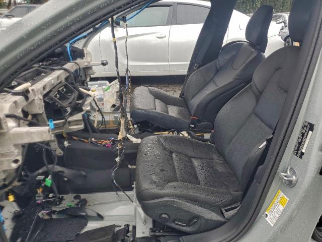 Volvo S60 Core Core Image 3