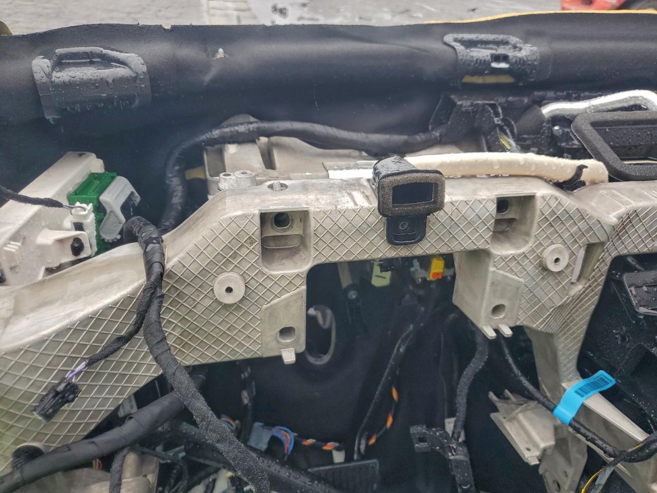 Volvo S60 Core Core Image 9