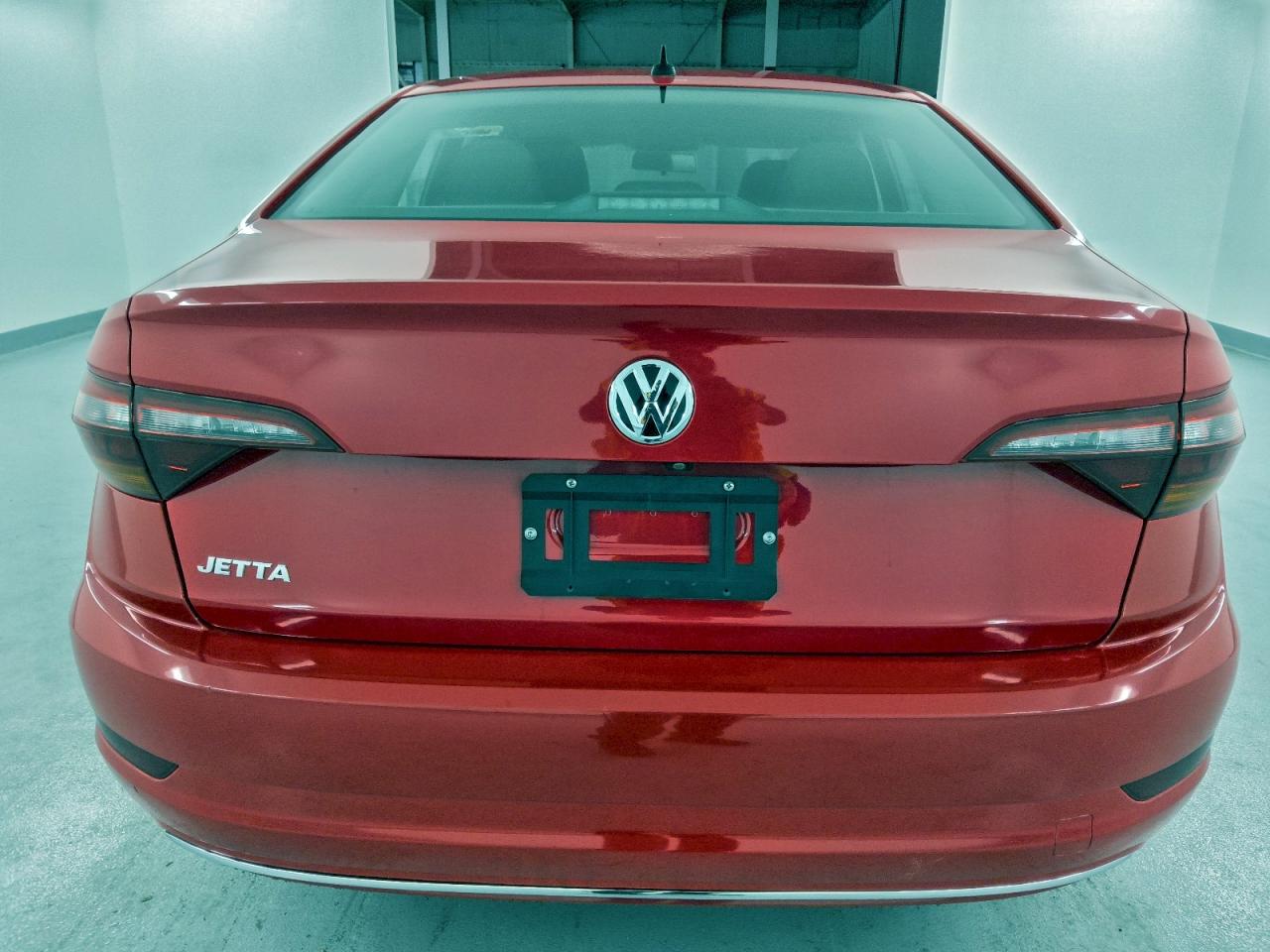 Volkswagen Jetta S Image 3