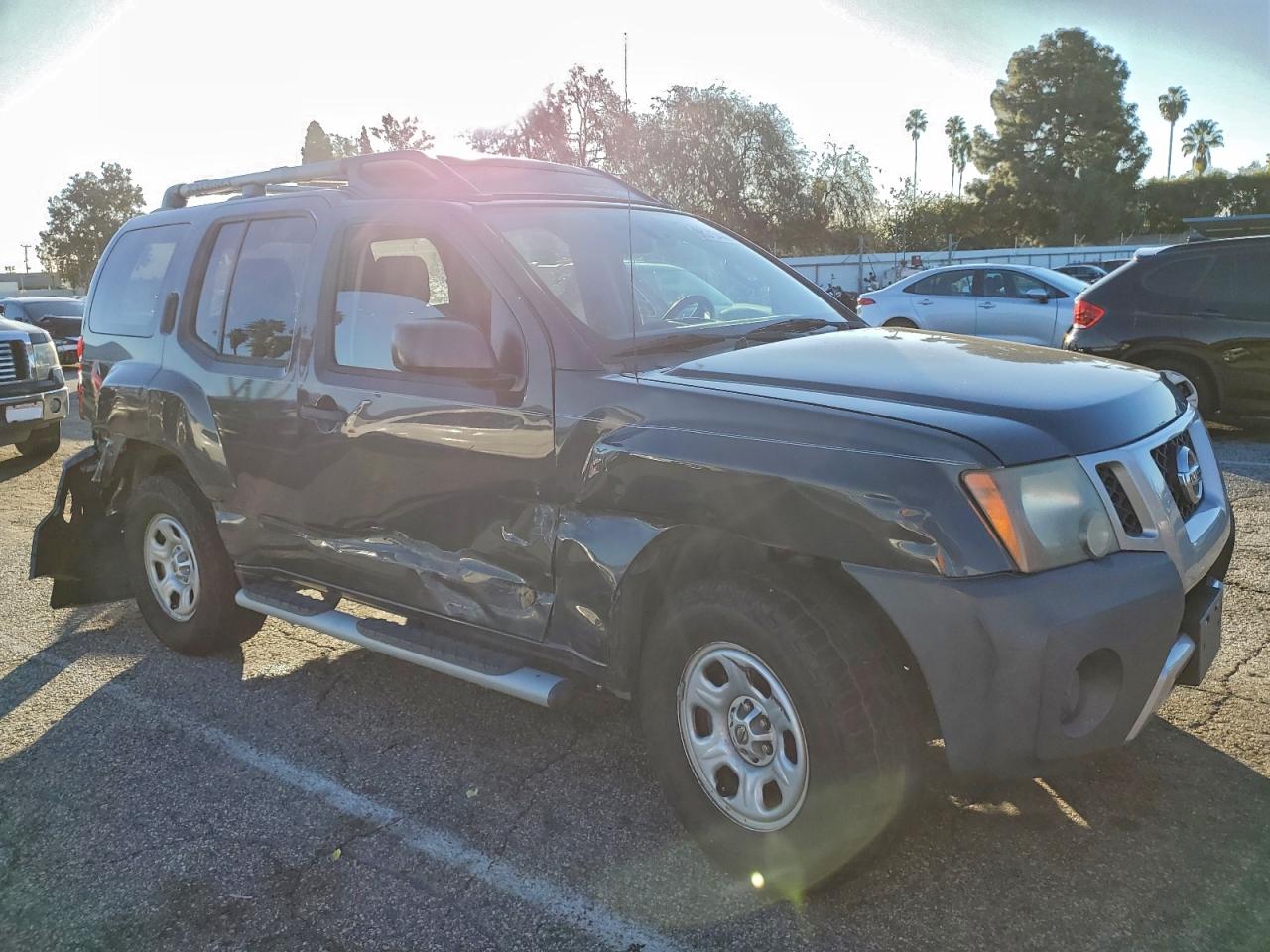 Nissan Xterra X Image 5