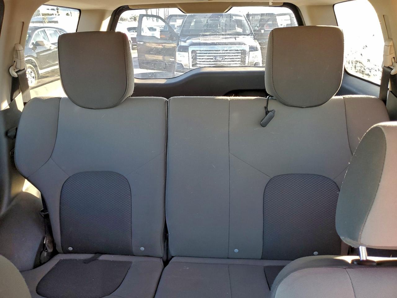 Nissan Xterra X Image 13