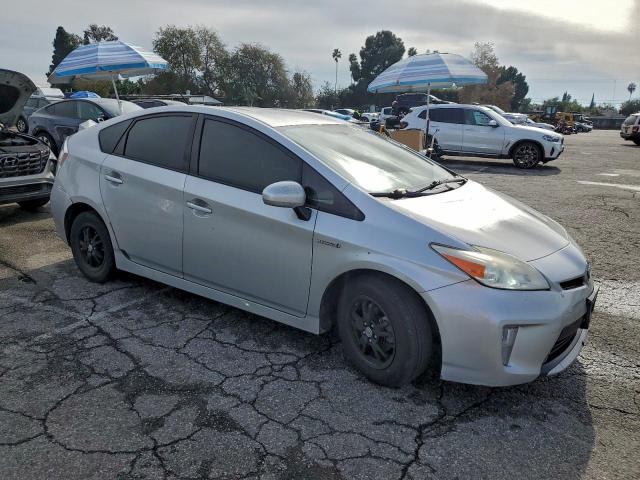 Toyota Prius Image 8