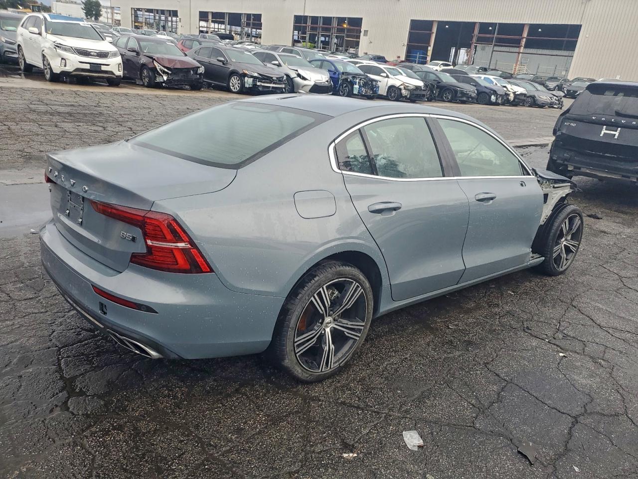Volvo S60 Plus Plus Image 4