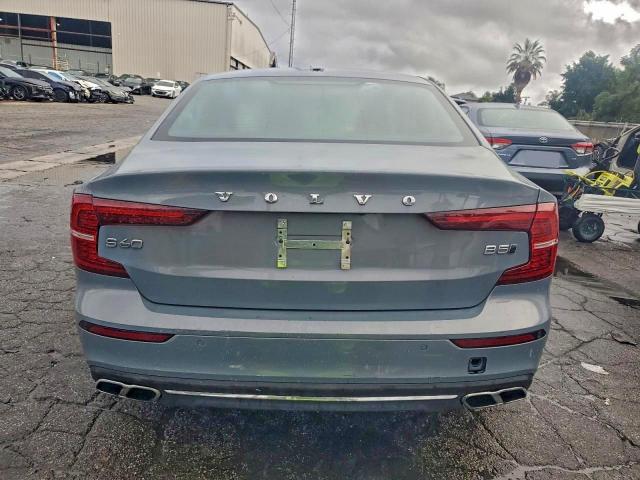 Volvo S60 Plus Plus Image 3