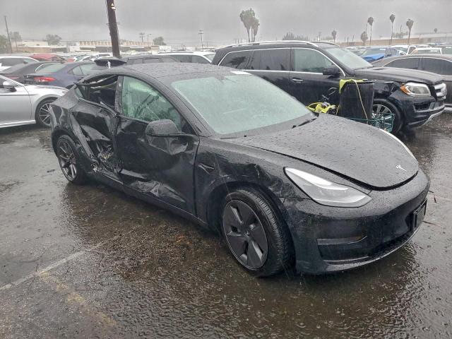 Tesla Model 3 Image 3