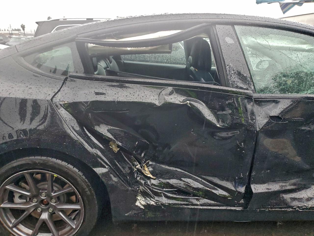 Tesla Model 3 Image 10