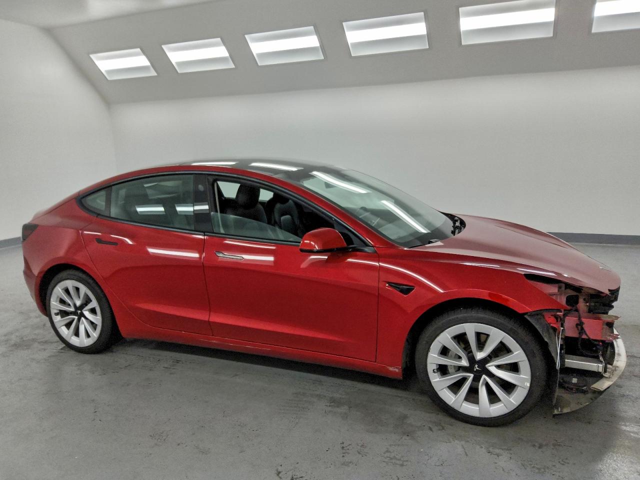 Tesla Model 3 Image 10