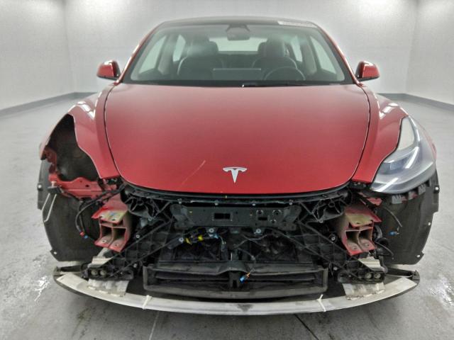 Tesla Model 3 Image 4