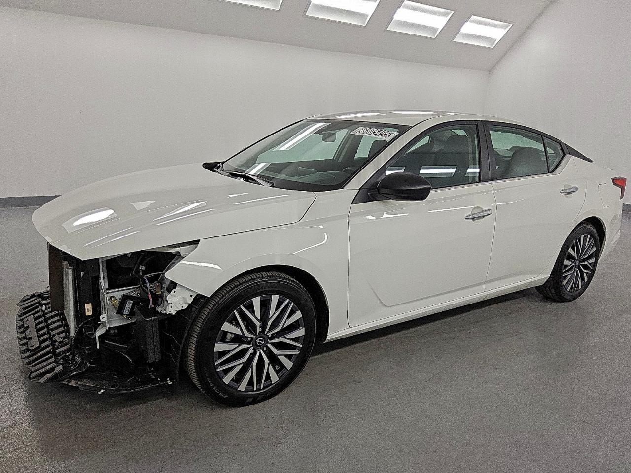 Nissan Altima Sv Image 1