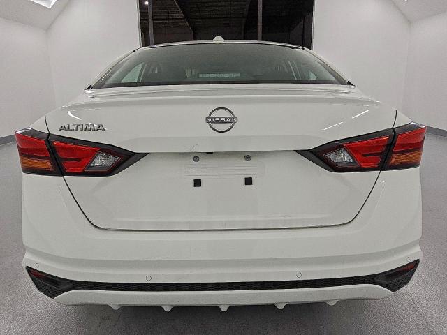 Nissan Altima Sv Image 6