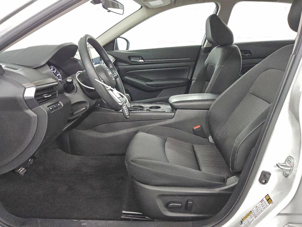 Nissan Altima Sv Image 5