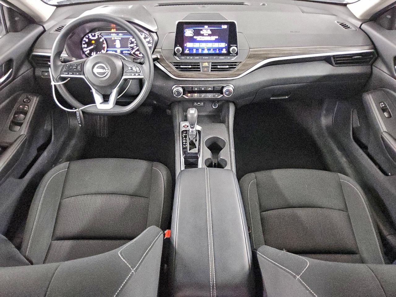 Nissan Altima Sv Image 13