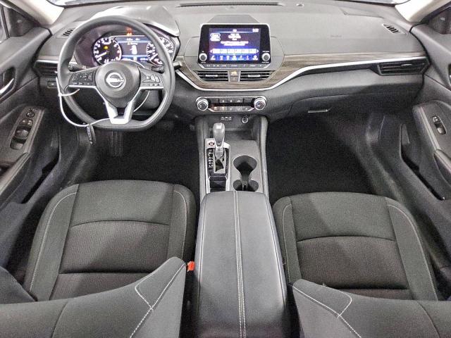 Nissan Altima Sv Image 13