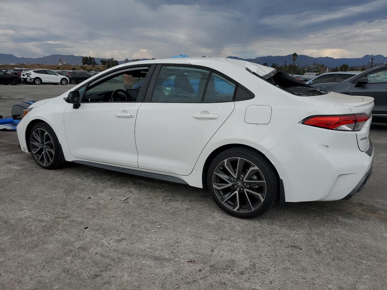 Toyota Corolla Se Image 2