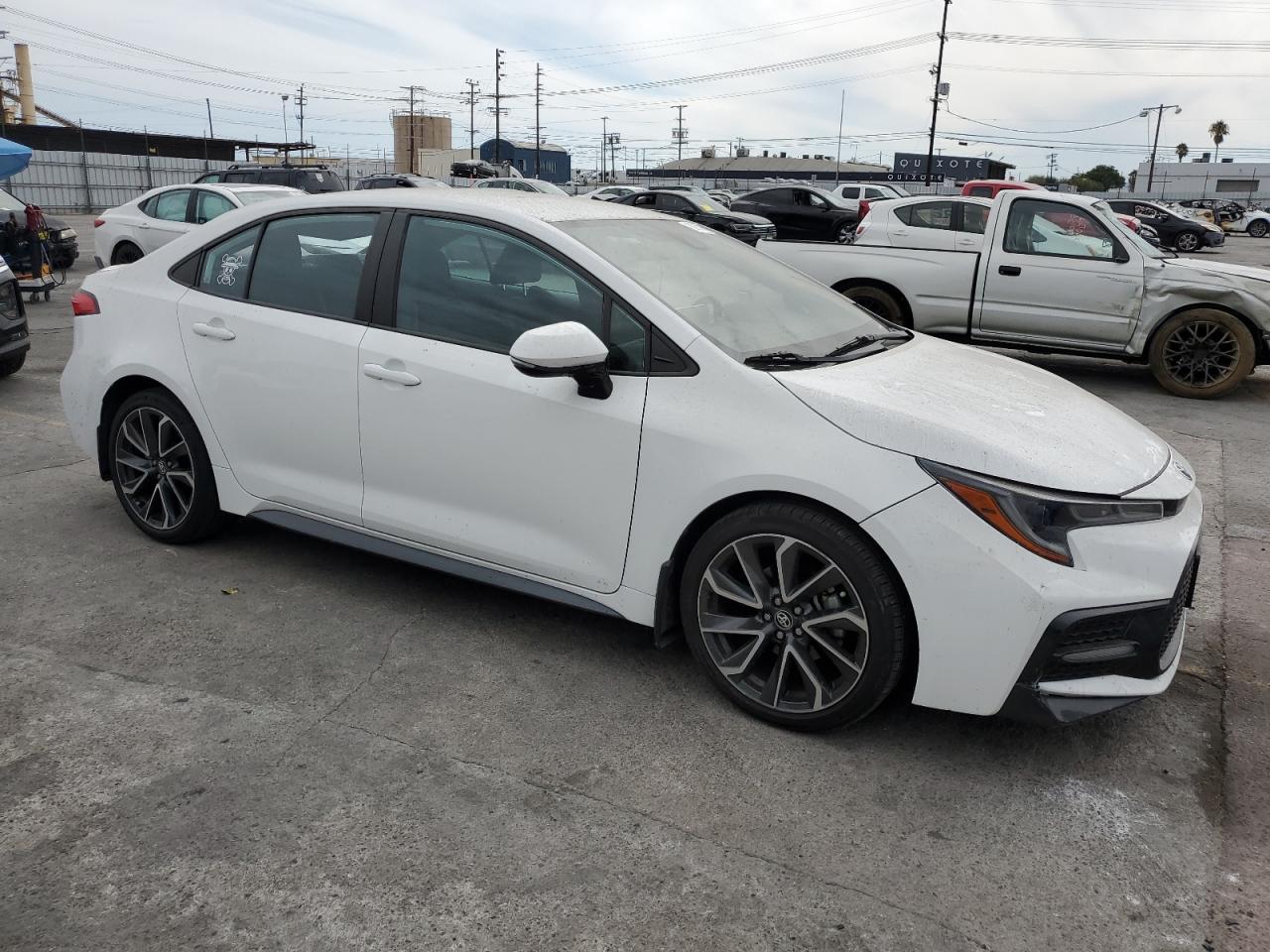 Toyota Corolla Se Image 6