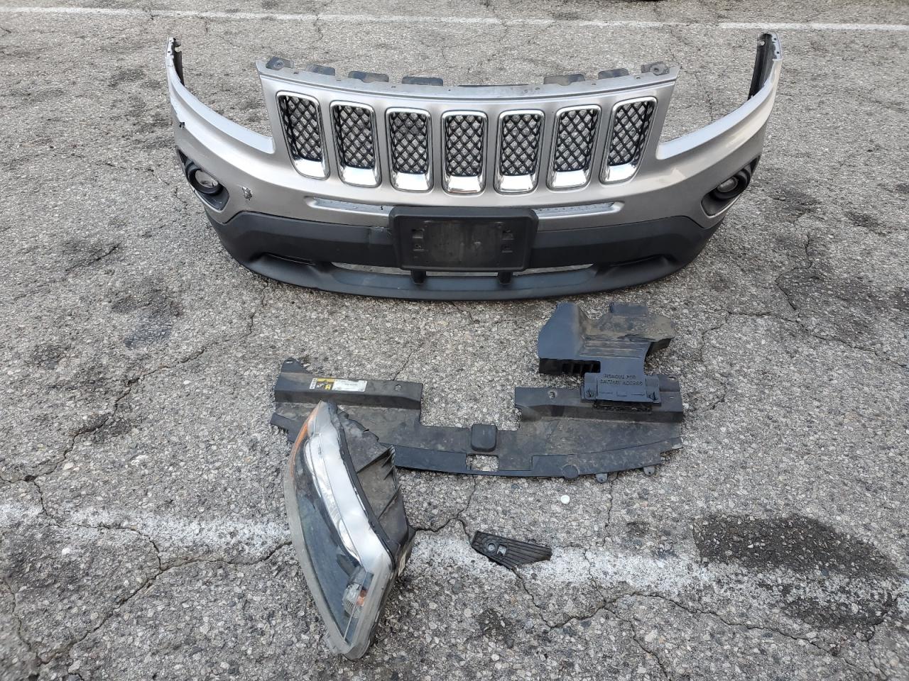 Jeep Compass Sport Image 9