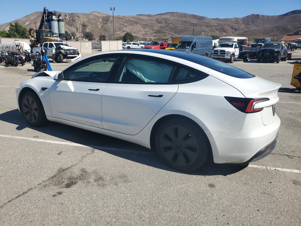 Tesla Model 3 Image 2