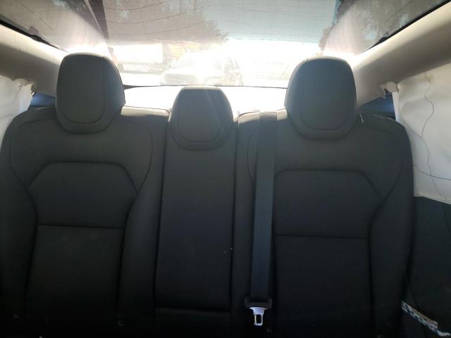 Tesla Model 3 Image 7