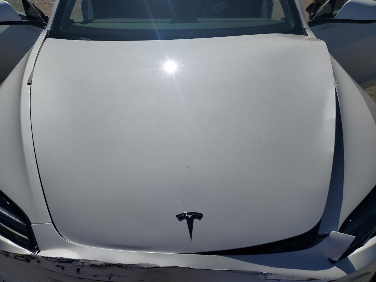 Tesla Model 3 Image 11