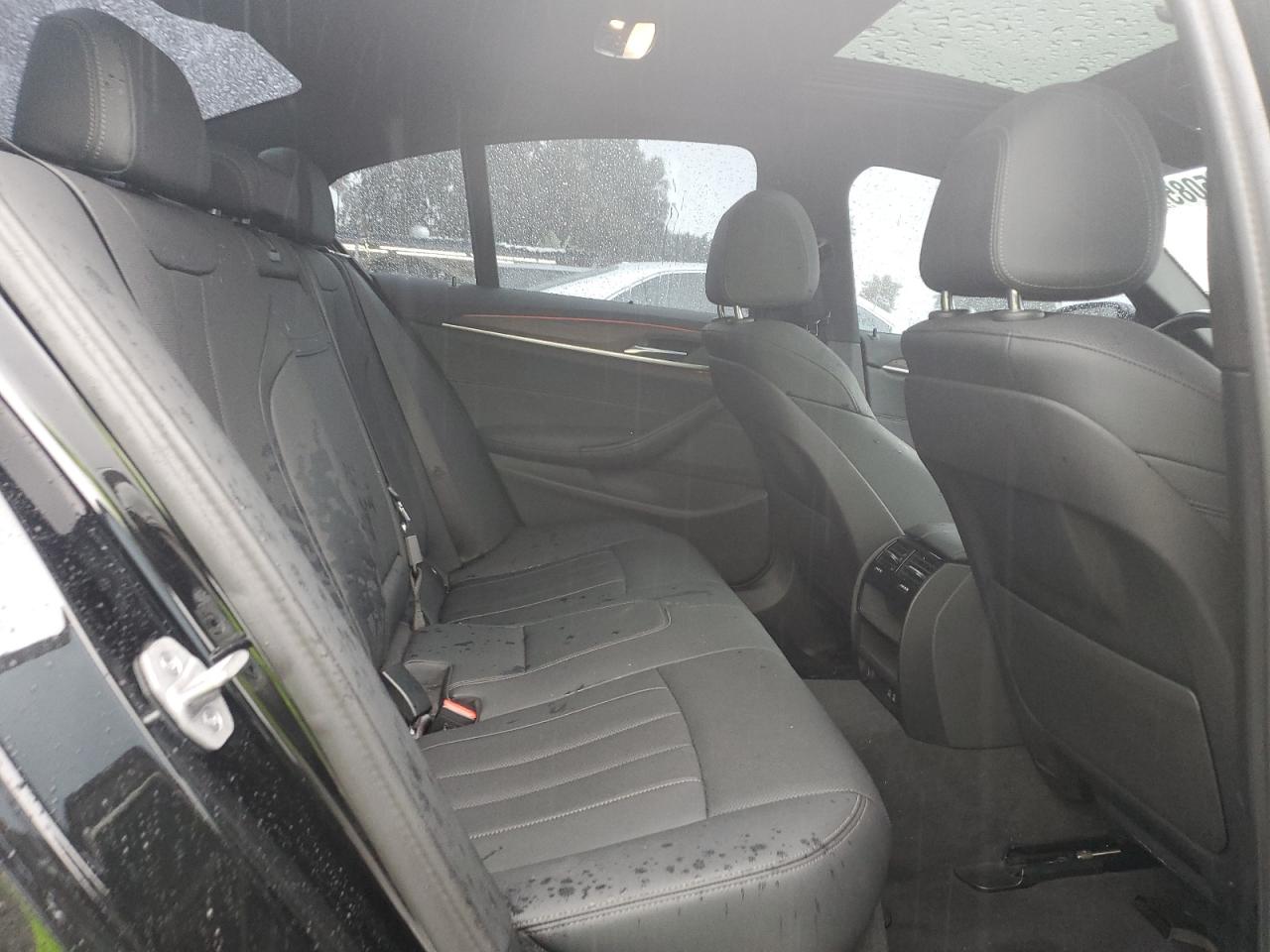 BMW 5 Series I Image 8