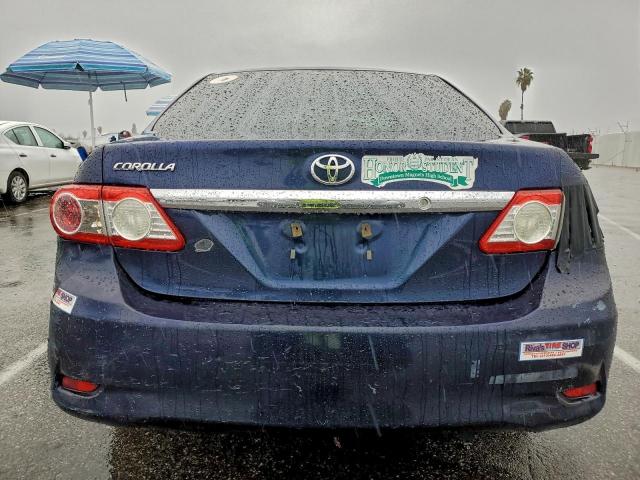 Toyota Corolla Base Image 5