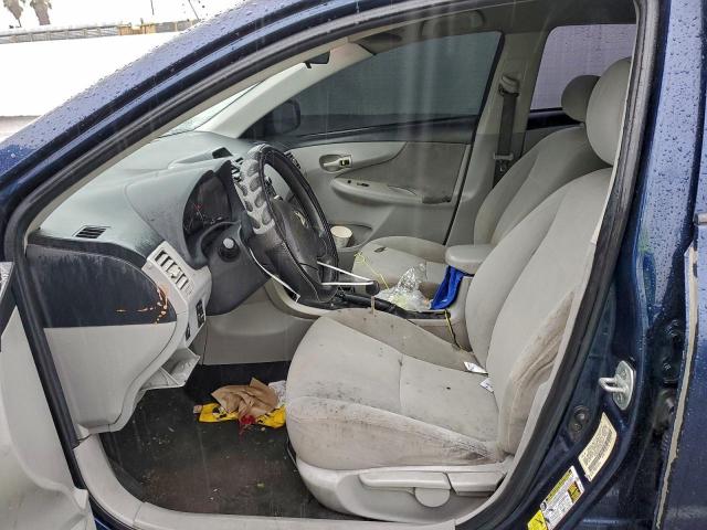 Toyota Corolla Base Image 3