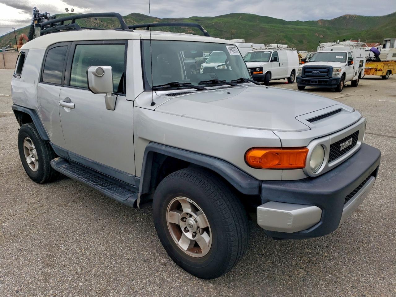 Toyota FJ Cruiser Image 9