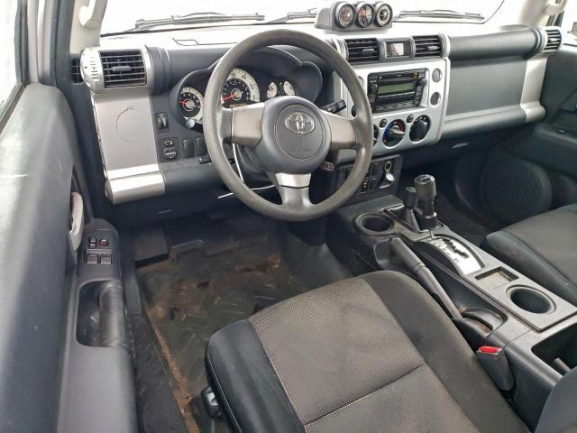 Toyota FJ Cruiser Image 6