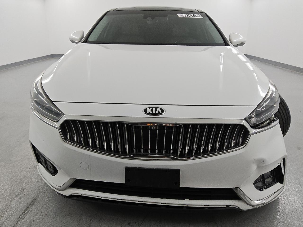 Kia Cadenza Premium Image 4