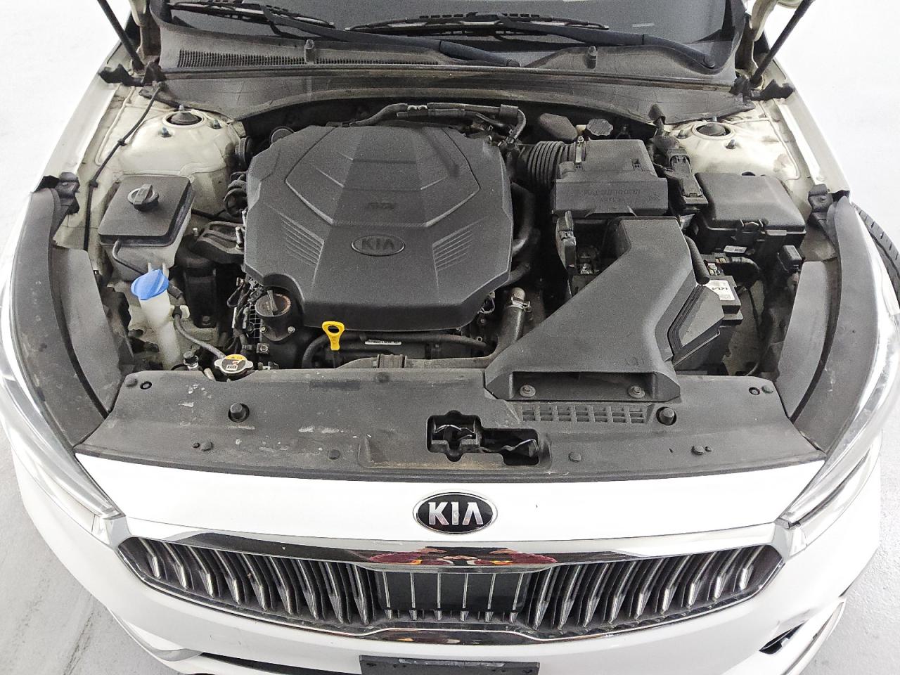 Kia Cadenza Premium Image 8