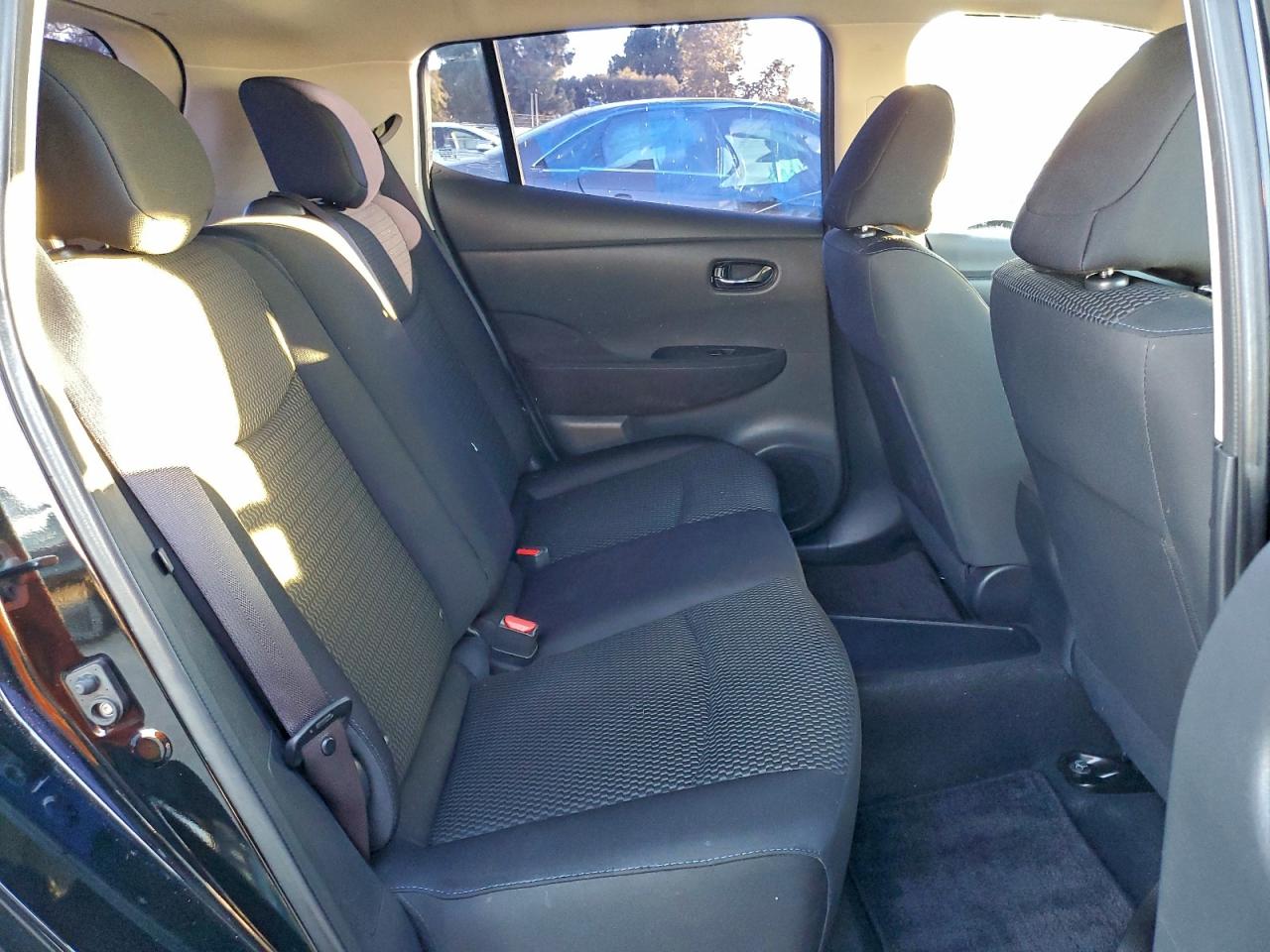 Nissan LEAF S Image 9