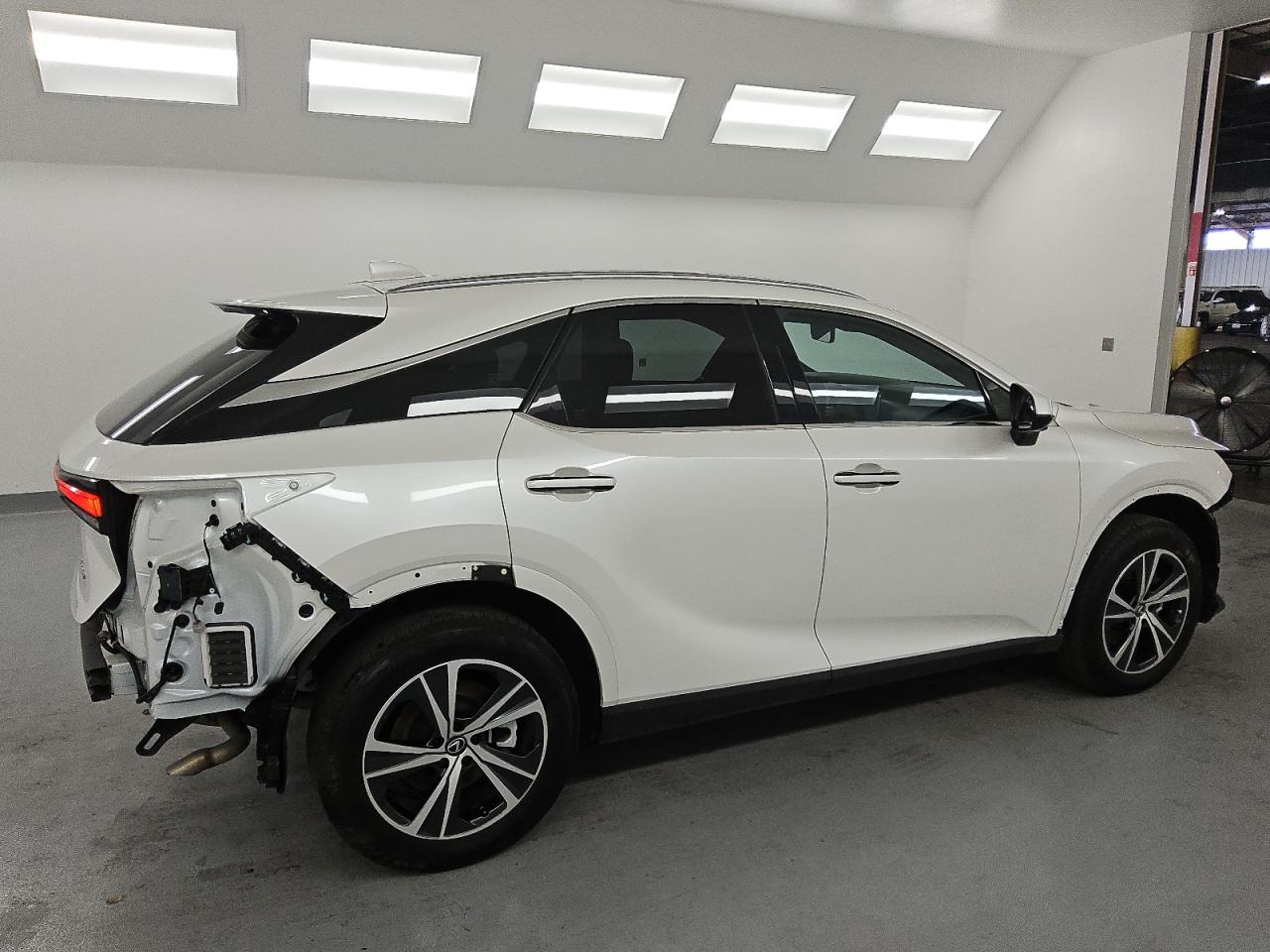 Lexus RX 350 Premium Image 2
