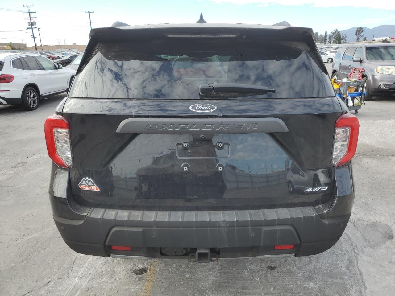 Ford Explorer Timberline Image 6