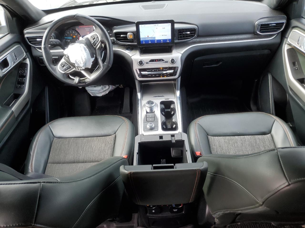 Ford Explorer Timberline Image 7