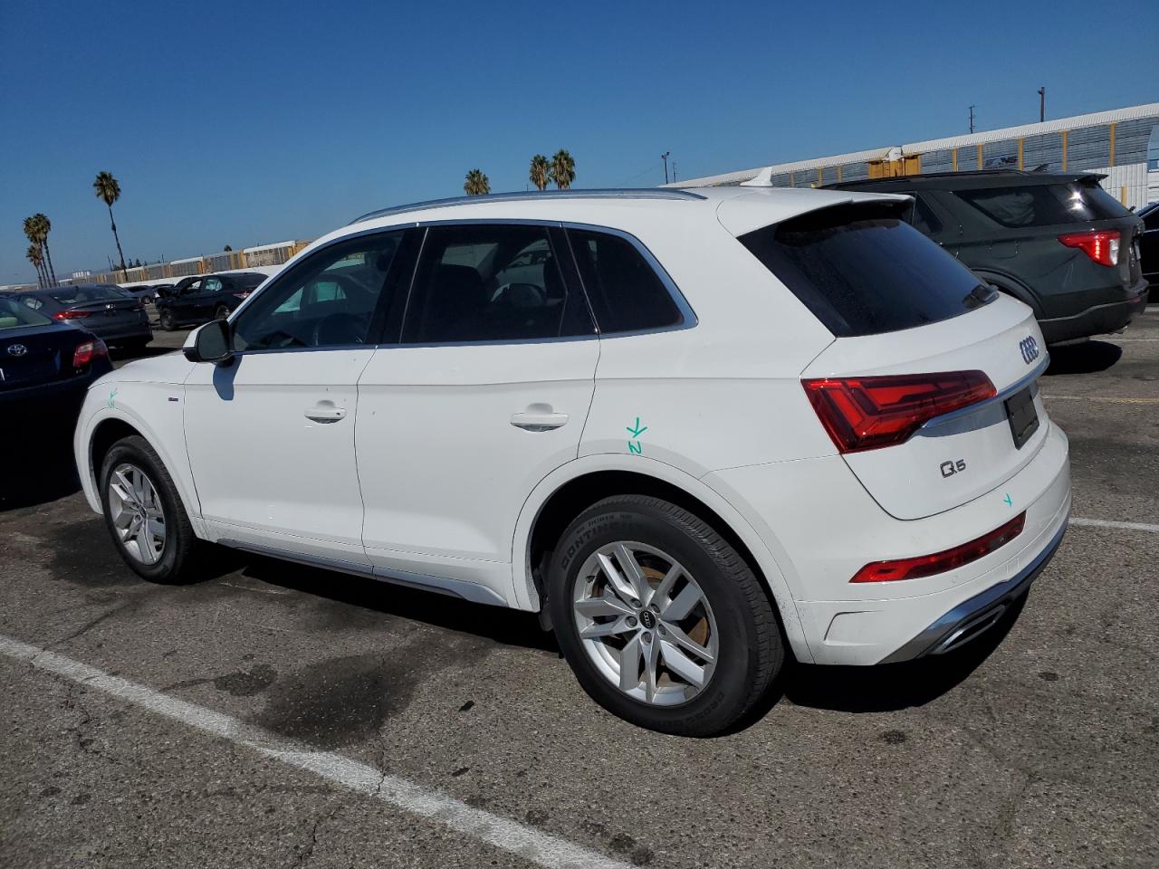 Audi Q5 Premium 45 Image 8