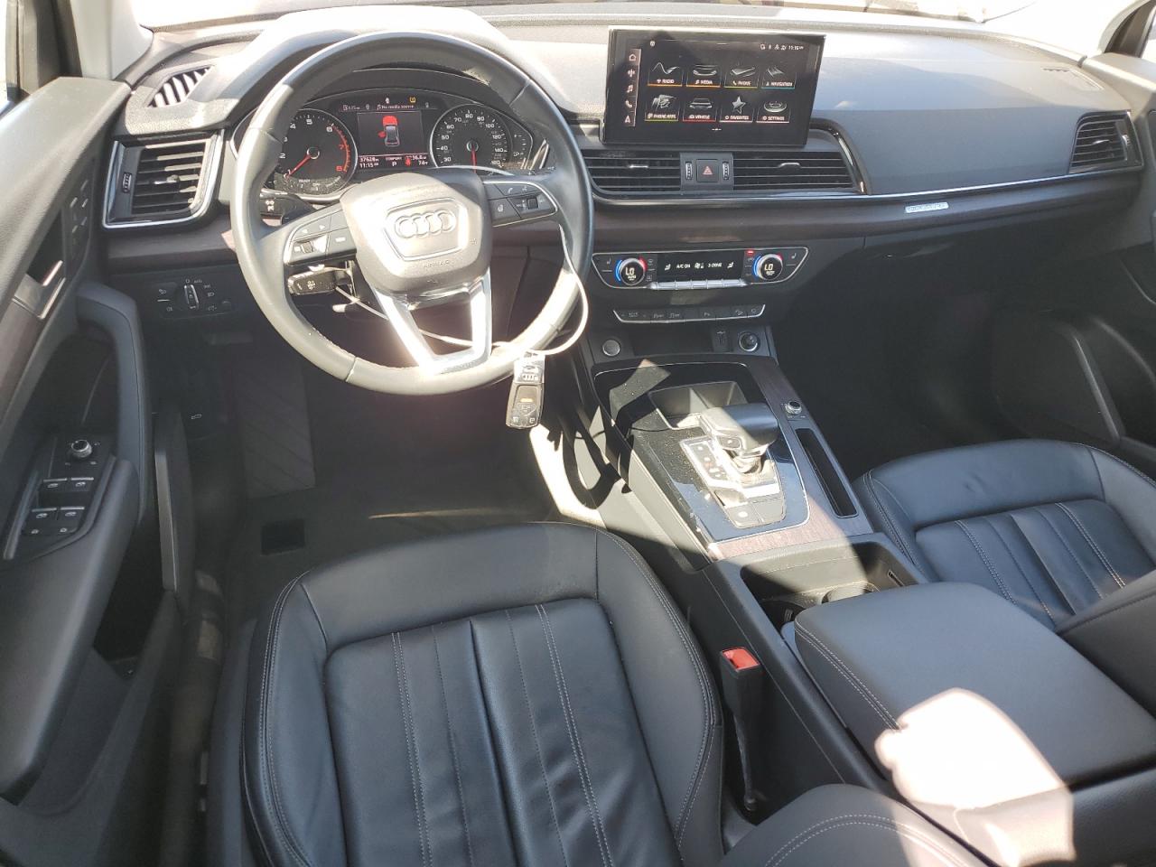 Audi Q5 Premium 45 Image 5