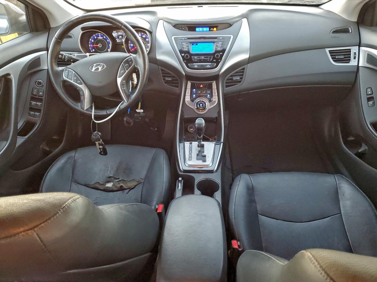 Hyundai ELANTRA Gls Image 5