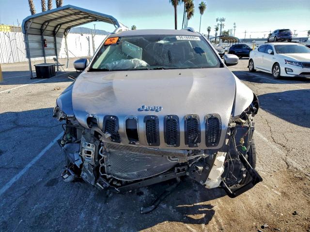 Jeep Grand Cherokee Latitude Image 4