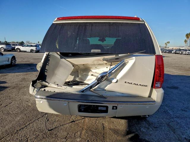 Cadillac Escalade Luxury Image 7