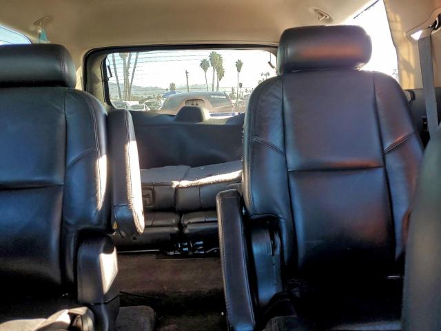 Cadillac Escalade Luxury Image 8