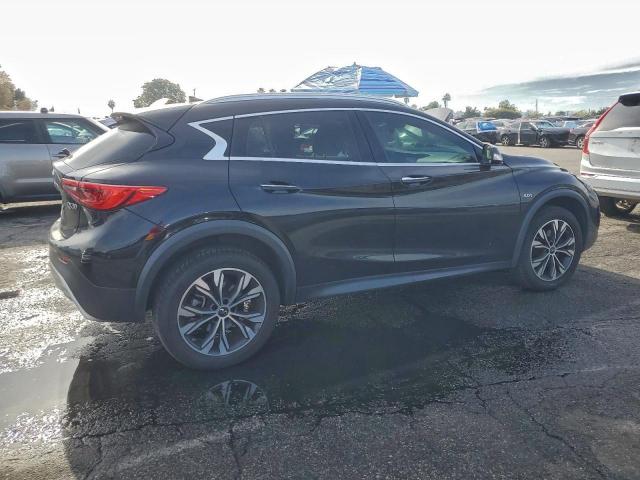 INFINITI Qx Base Image 3