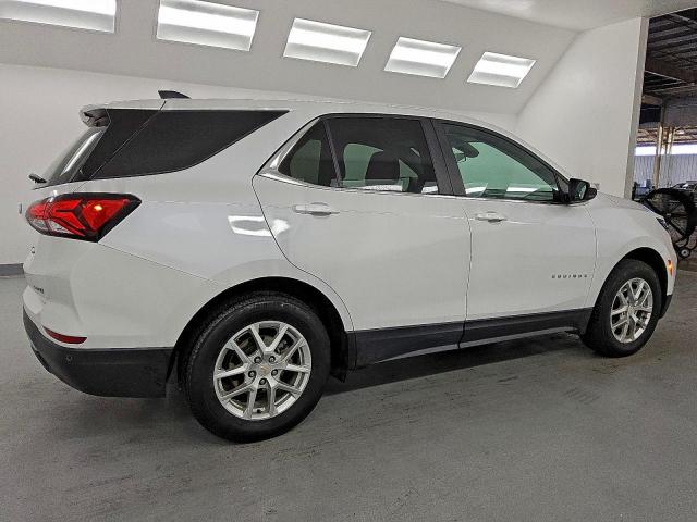Chevrolet Equinox Lt Image 3
