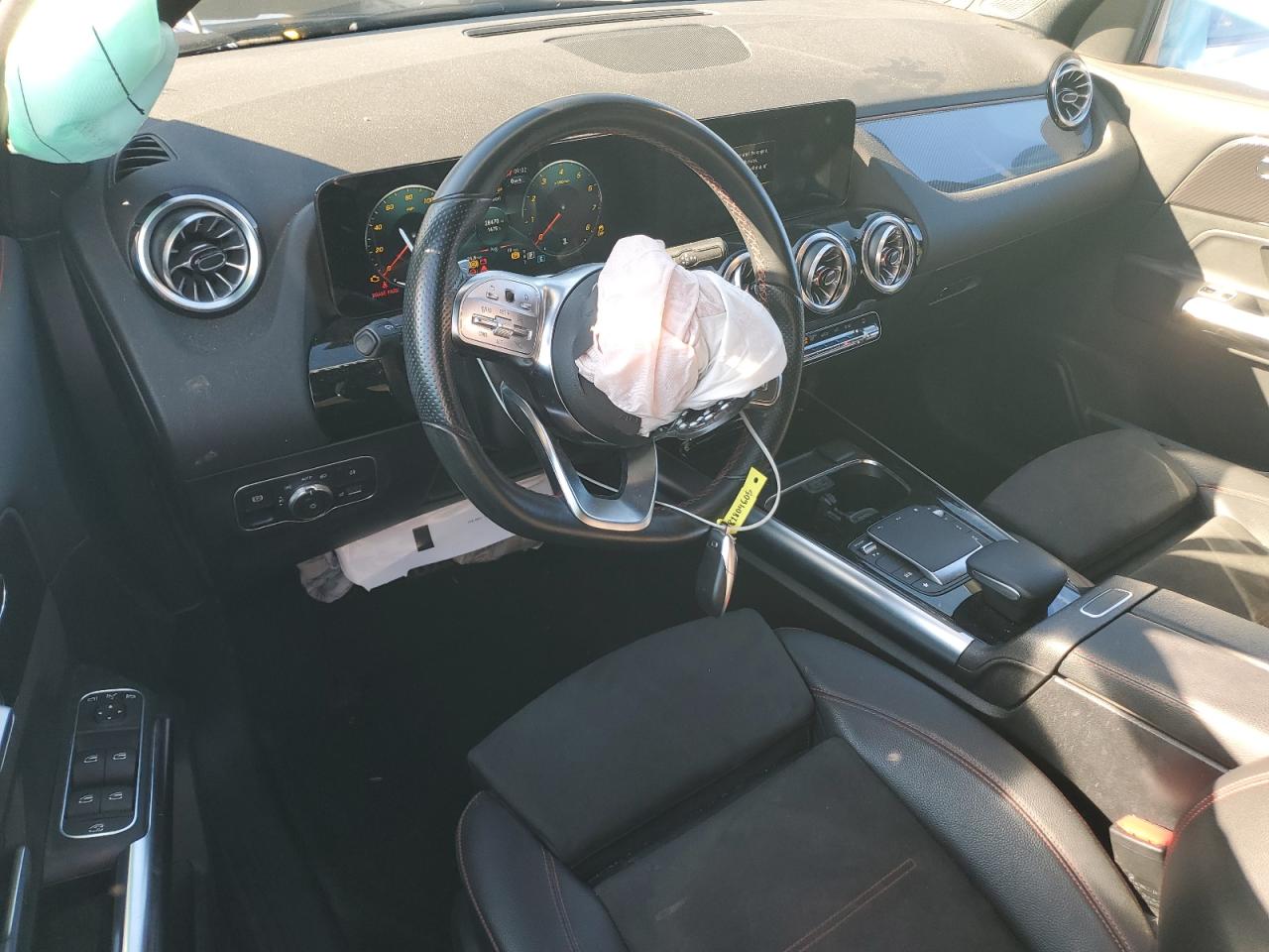 Mercedes-Benz GLA 250 Image 6